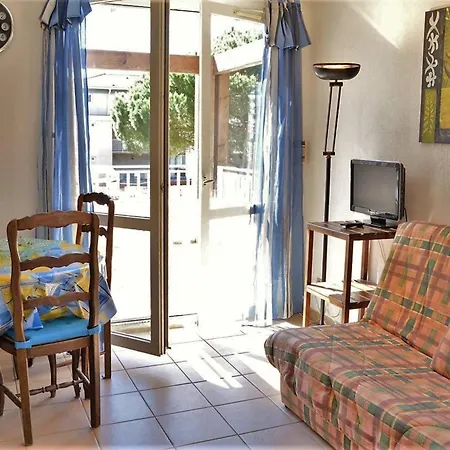 Duplex Avec Terrasse, 2 Chambres, Parking Privé à 2 Min De La - Fr-1-251-569 *