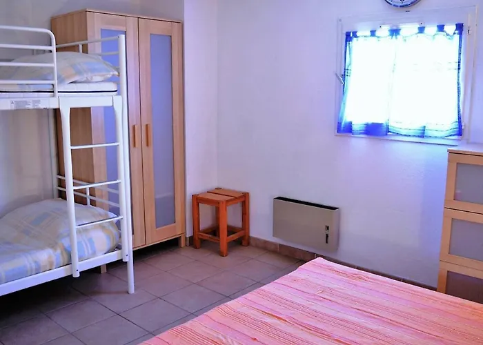 Duplex Avec Terrasse, 2 Chambres, Parking Prive A 2 Min De La - Fr-1-251-569 * 르 라방두